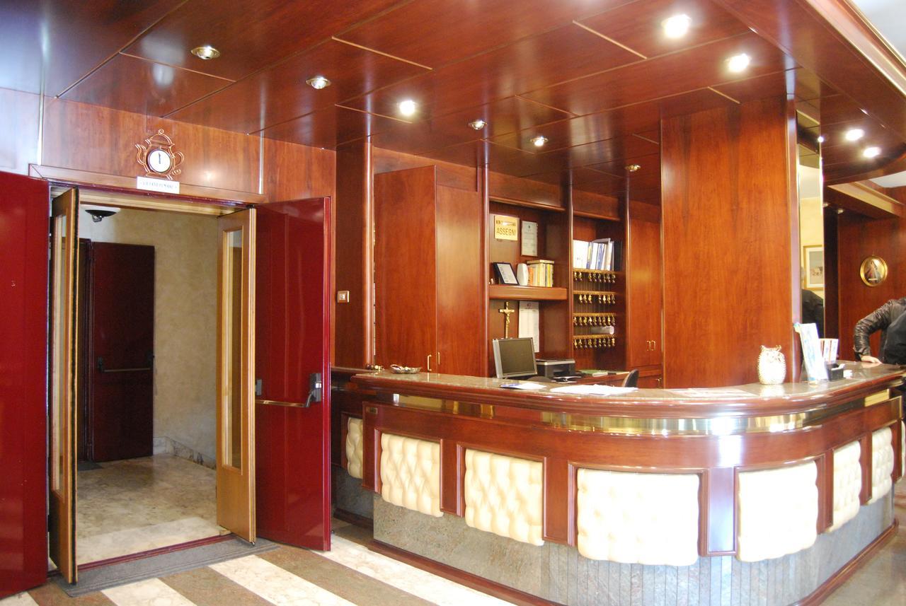 Hotel Antica Quercia Cementara Exterior photo